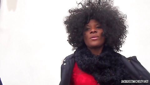 Ebony and ebony teen gets fucked and licked in a threesome