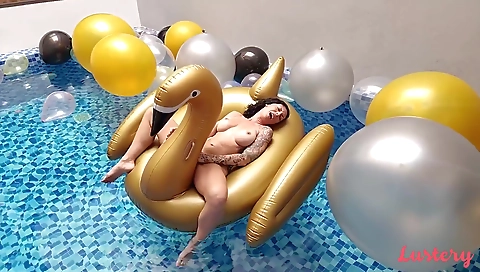 Amateur brunette in tattooed black dress fucks and gets fucked