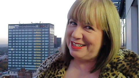 Mature blonde gets her pussy penetrated by group of horny men